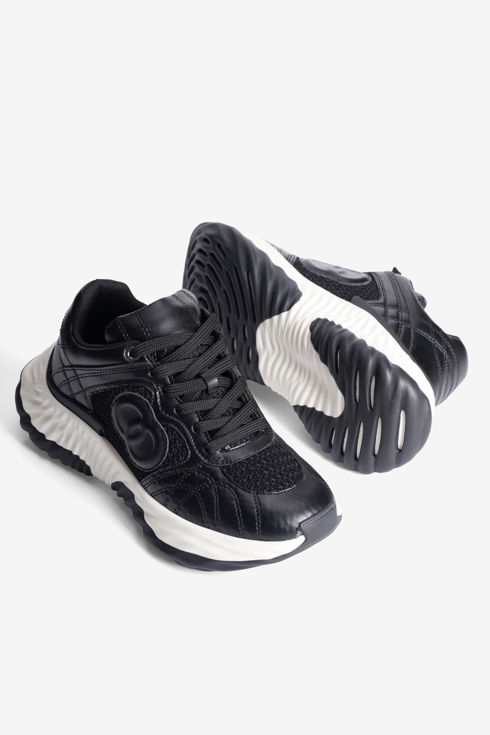 Kadın Sneaker Kalın Tabanlı Bağcıklı Spor Ayakkabı Ravix Siyah