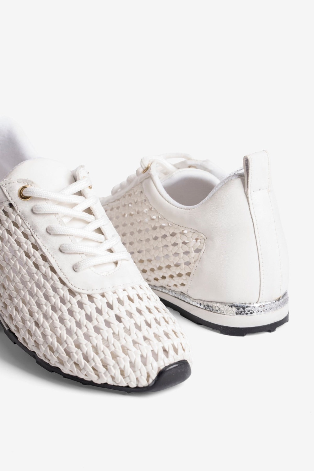 Kadın Sneaker Örgülü Gümüş Detaylı Bağcıklı Spor Ayakkabı Nessa Beyaz