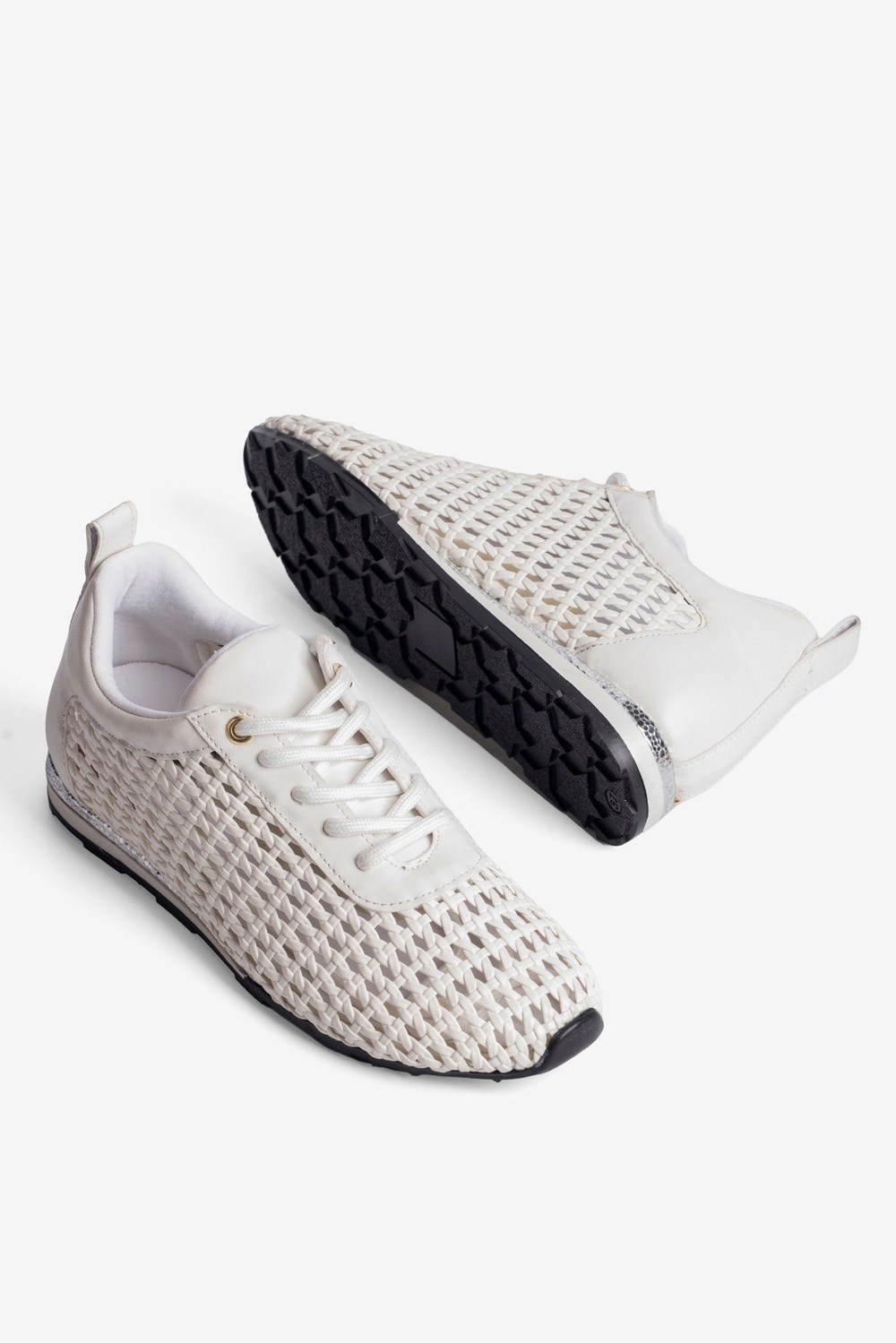 Kadın Sneaker Örgülü Gümüş Detaylı Bağcıklı Spor Ayakkabı Nessa Beyaz