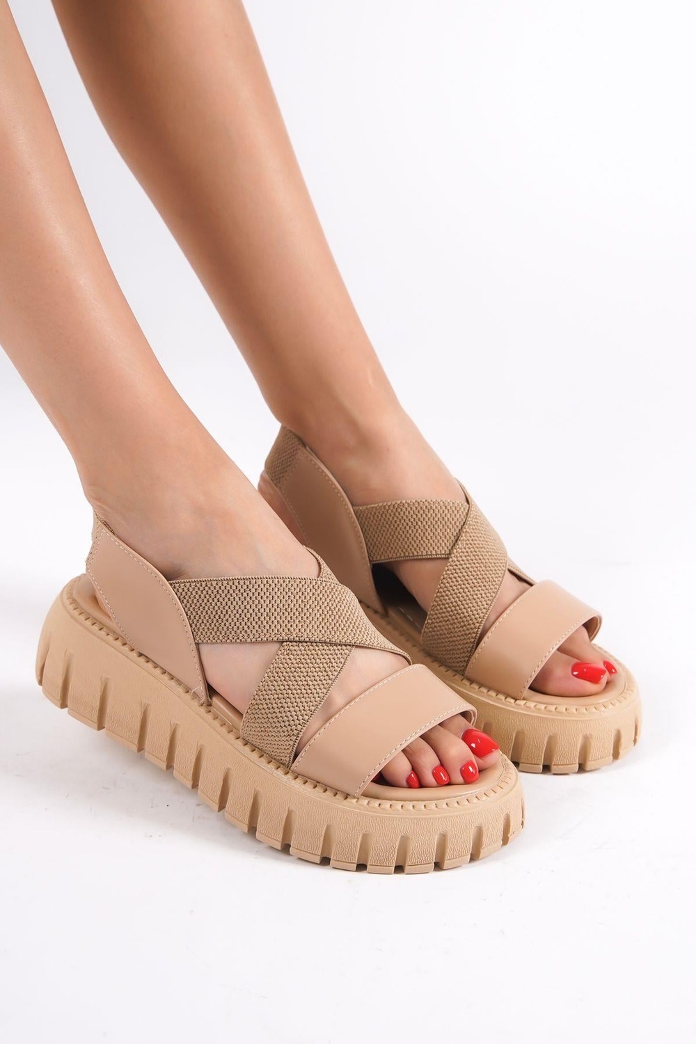 Mubiano 733-N Kalın Tırtık Tabanlı Nude Platform Kadın Sandalet