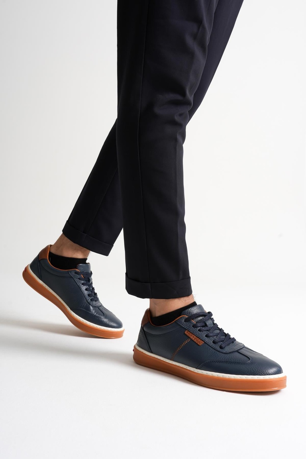 Navro Erkek Lacivert Hakiki Deri Casual Sneaker Ayakkabı