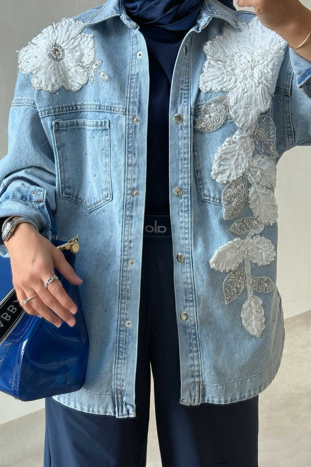 Çiçek İşlemeli Kot Ceket