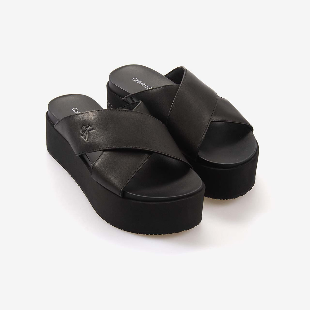 Calvin Klein Kadın Dolgu Taban Terlik YW0YW01349