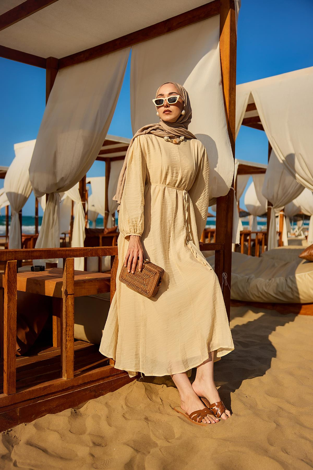 Bel Bağlamalı Laced Elbise Krem