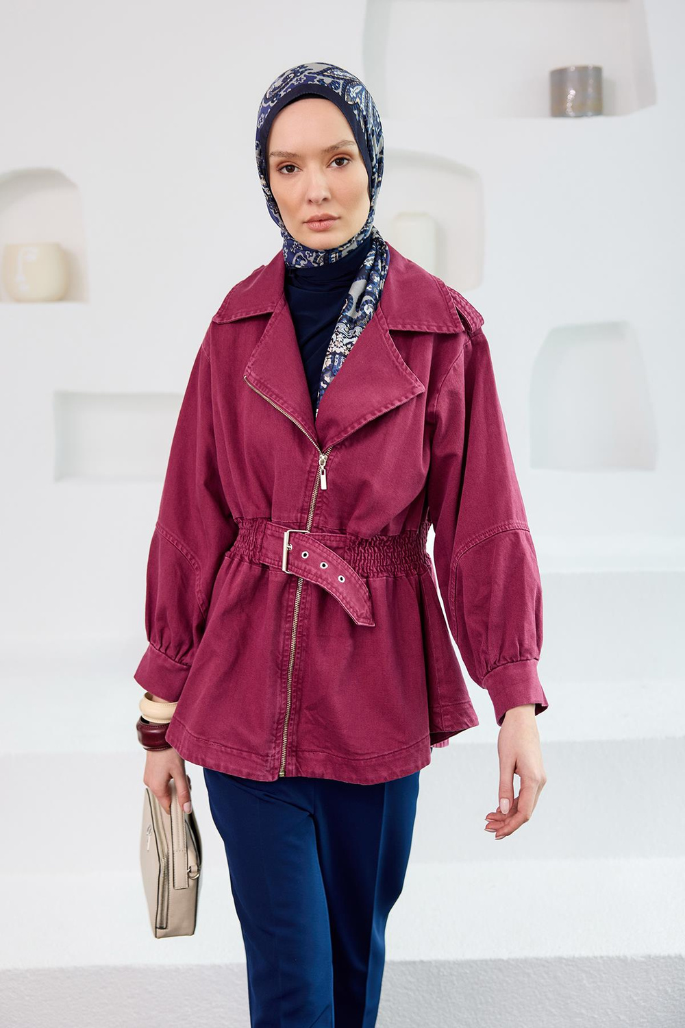 Büzgü Kemer Detaylı Jean Ceket Bordo