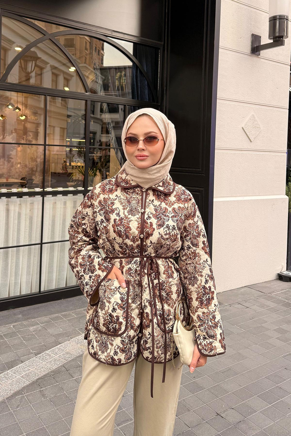 Çiçek Desen Kapitone Ceket Kahverengi