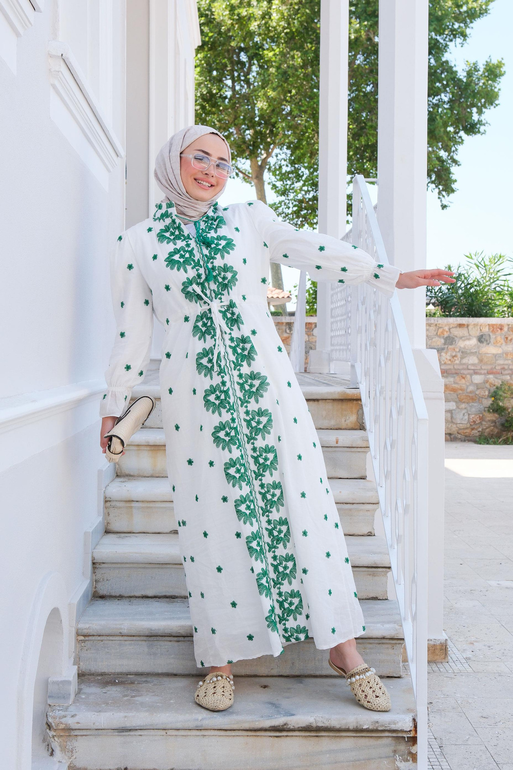 Çiçek Nakış Detay Elbise Yeşil