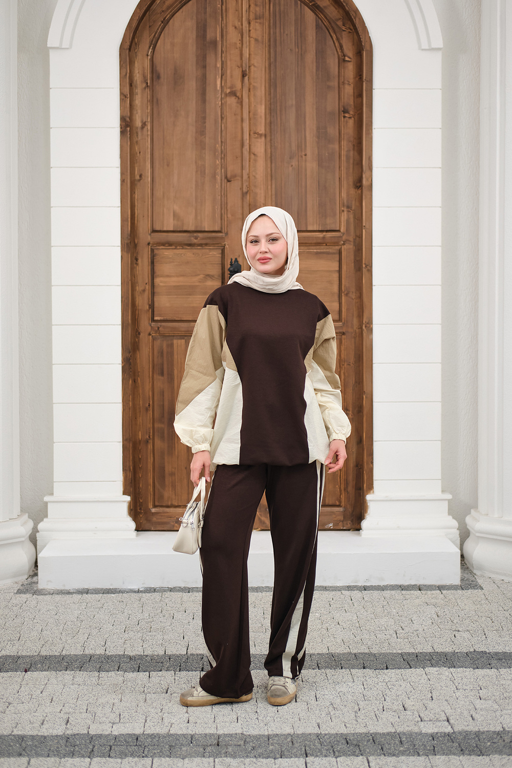 Çift Garni Detaylı Takım Kahverengi