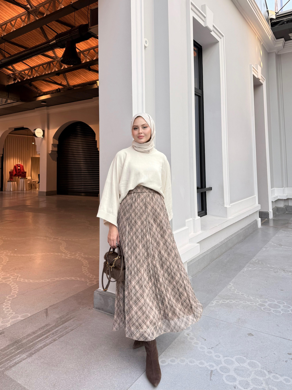 Dikiş Detay Etnik Desen Beli Lastikli Şifon Etek Vizon