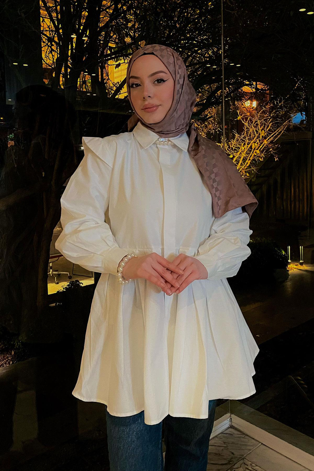 Eteği Pile Detaylı Gömlek  Beyaz