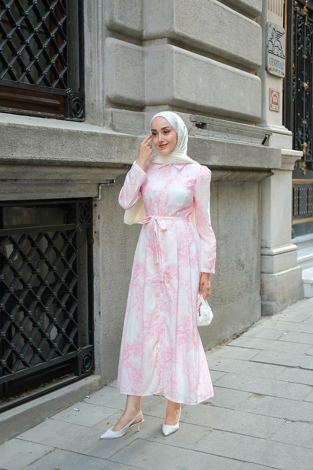 Fiyonk Detaylı Keten Elbise Pembe