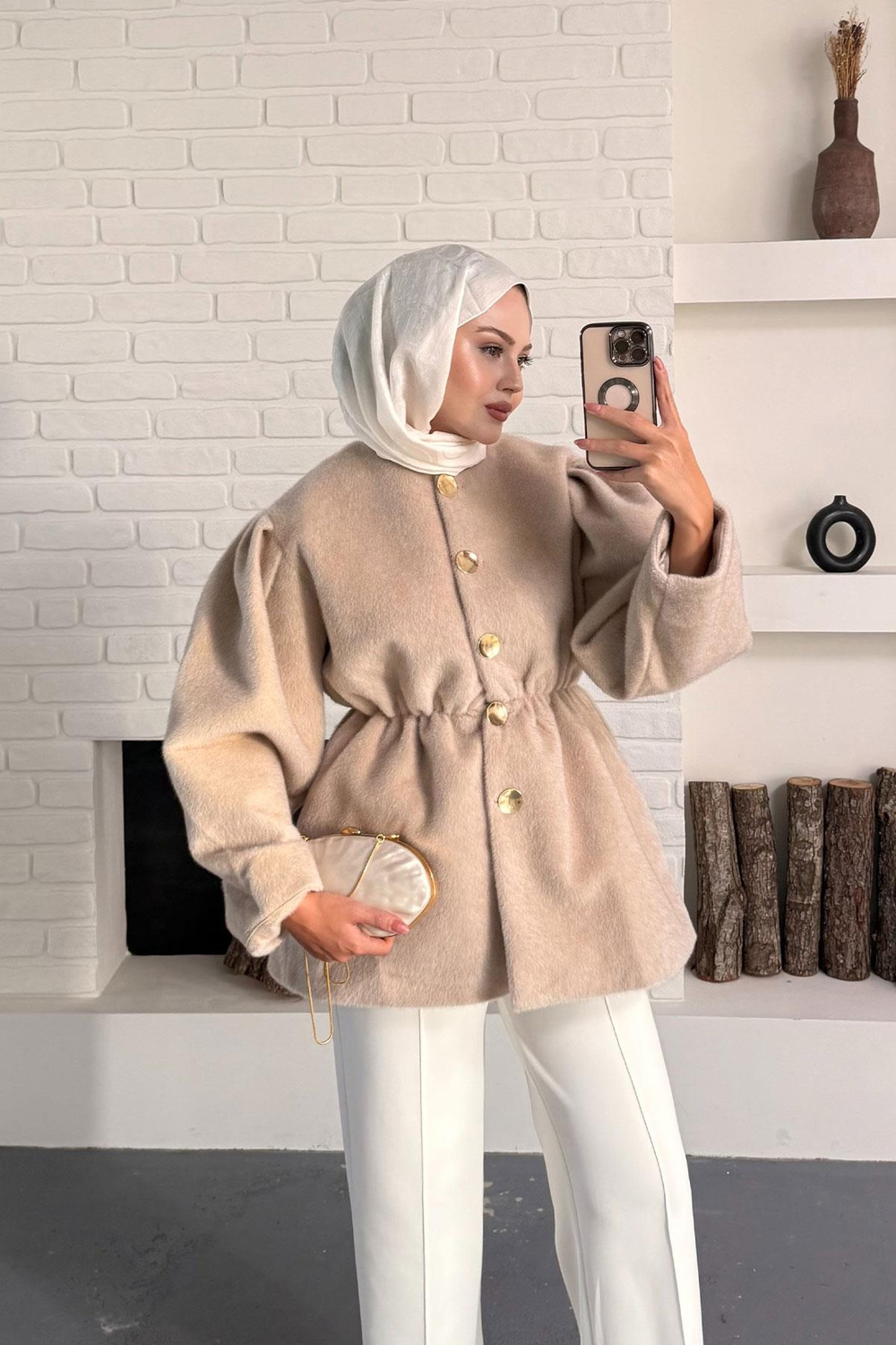 Gold Düğme Detay Mont Krem