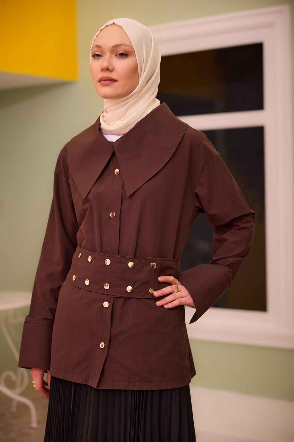 Gold Düğme Ve Kemer Detaylı Gömlek Kahverengi