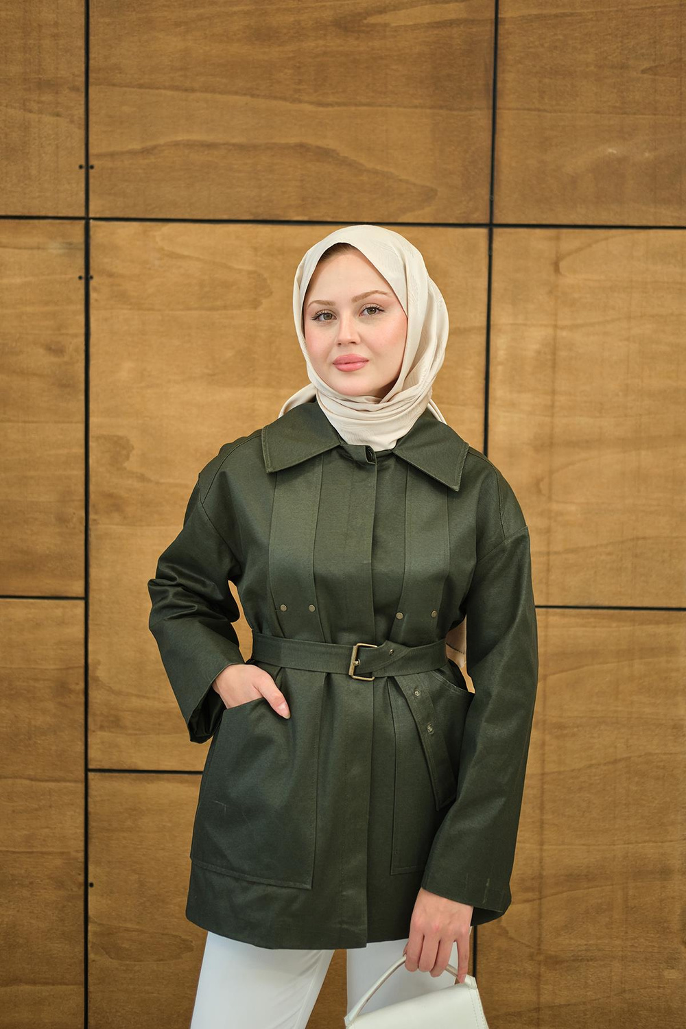 Gömlek Yaka Toka Düğme Detay Kemerli Astarlı Regular Gabardin Trenç Yeşil