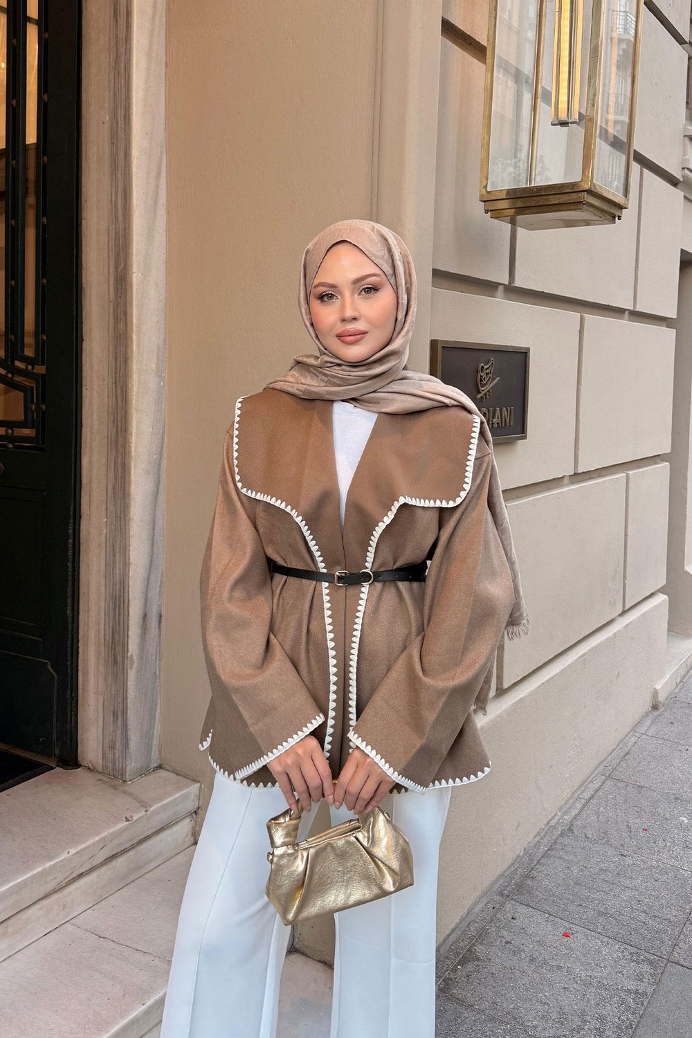 İşlemeli Kemerli Süet Ceket Kahverengi