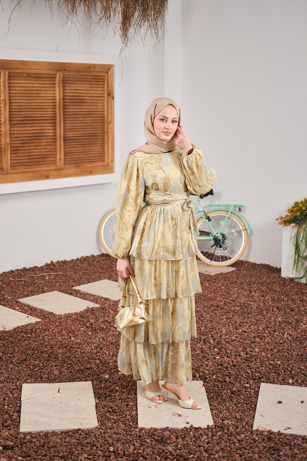 Kat Kat Detay Kuşaklı Astarlı Şifon Elbise Sarı