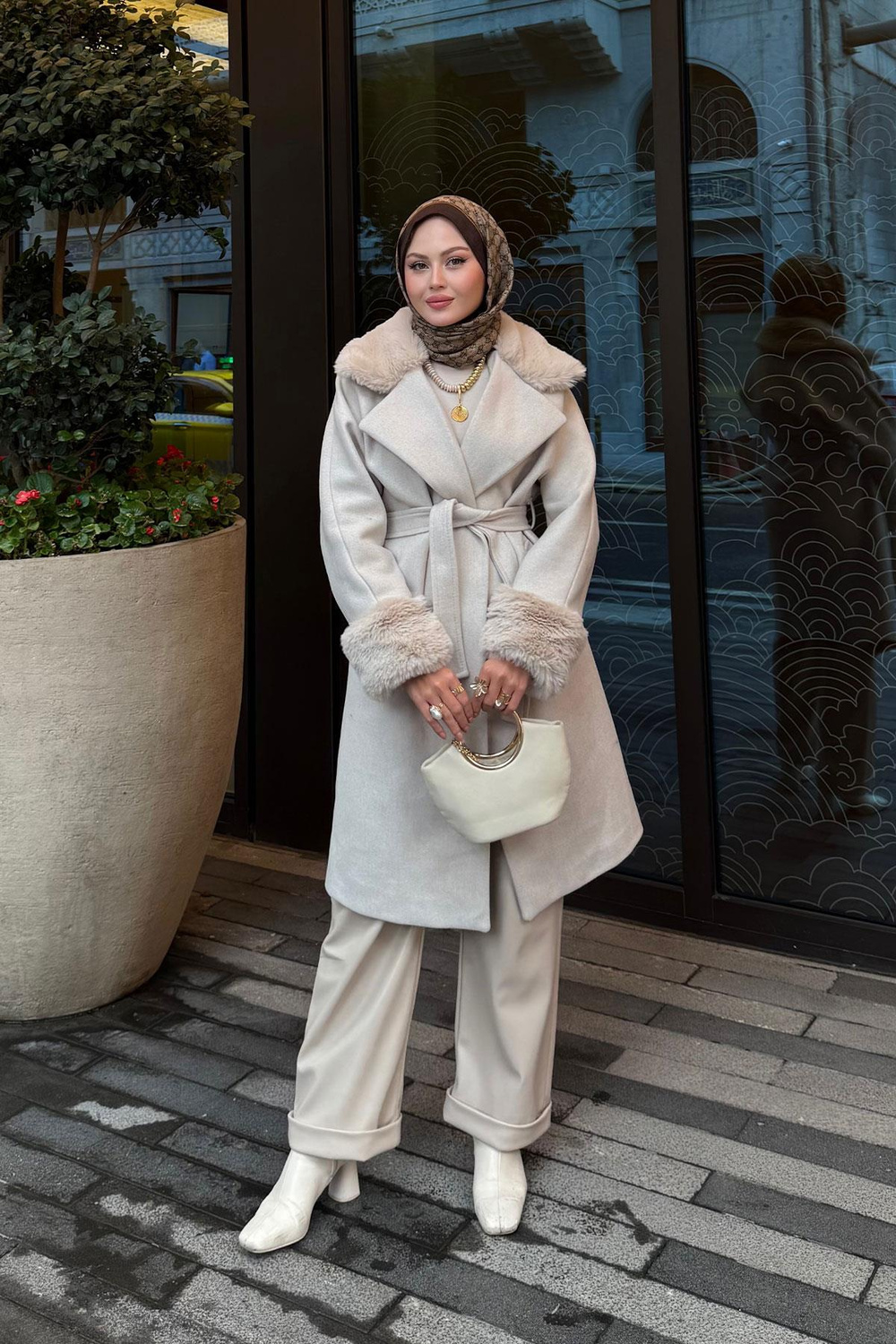 Kürk Detay Kaban Krem