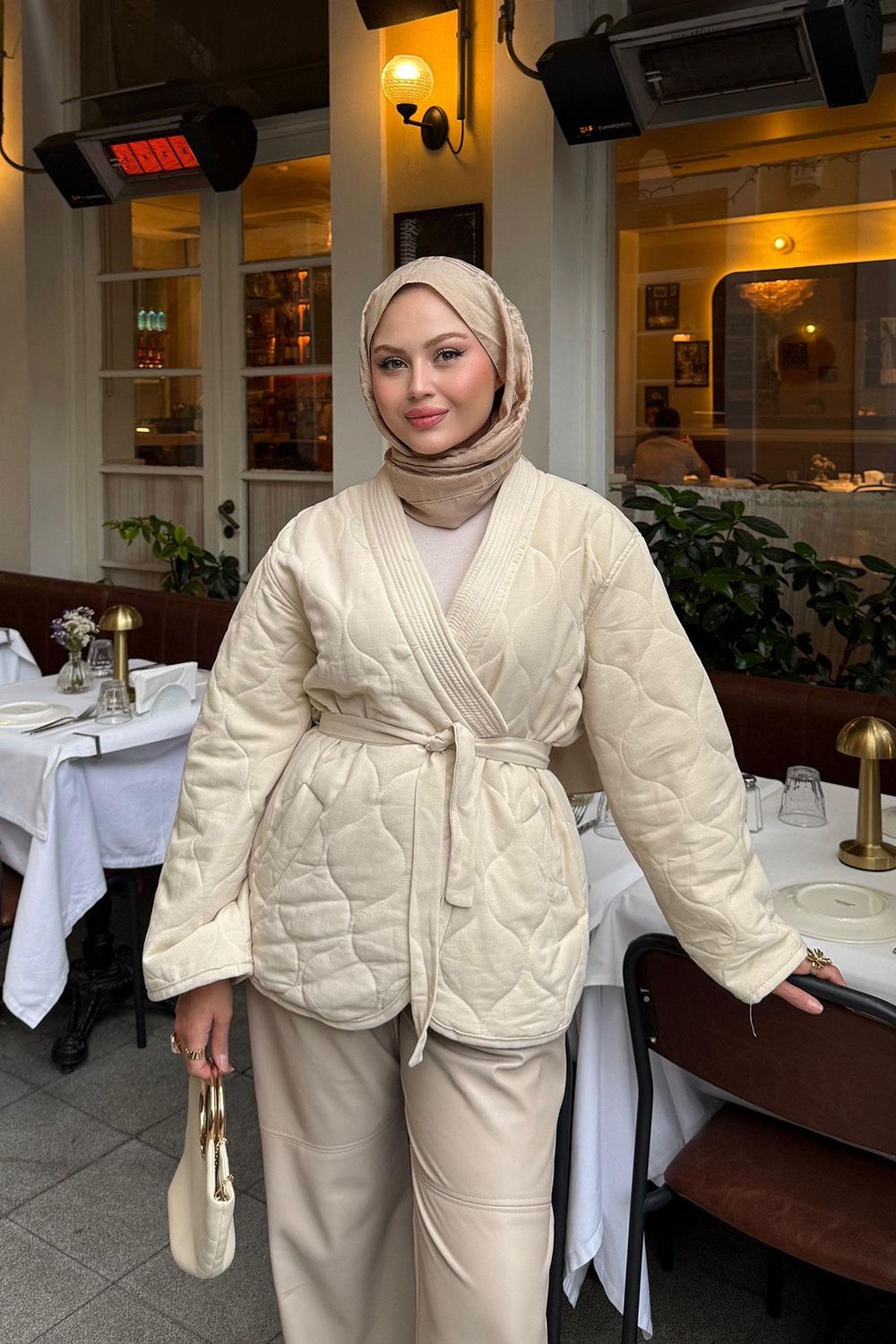 Nakış Desenli Bel Bağlamalı Ceket Krem