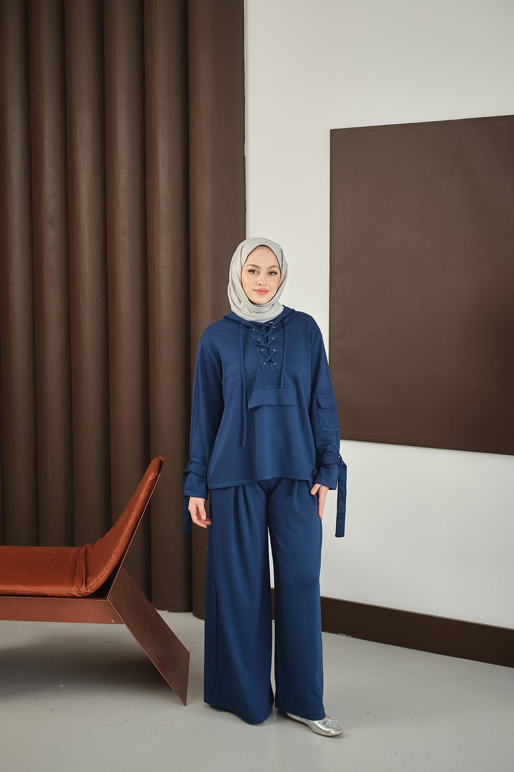 Önü Çapraz İp Detay Takım Lacivert