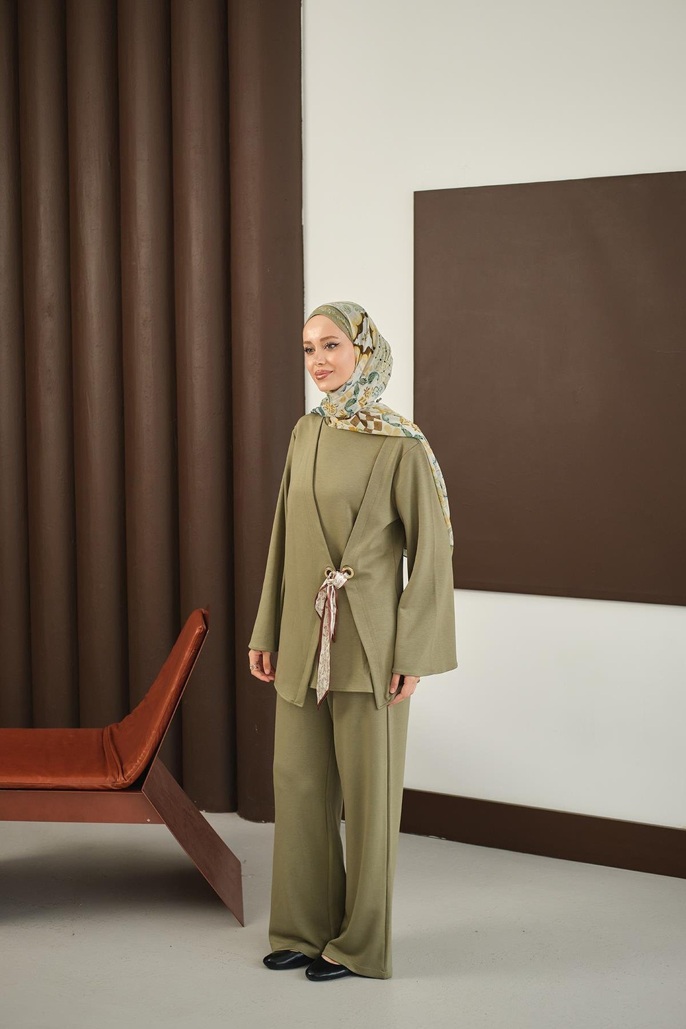 Önü Fular Detay Takım Yeşil