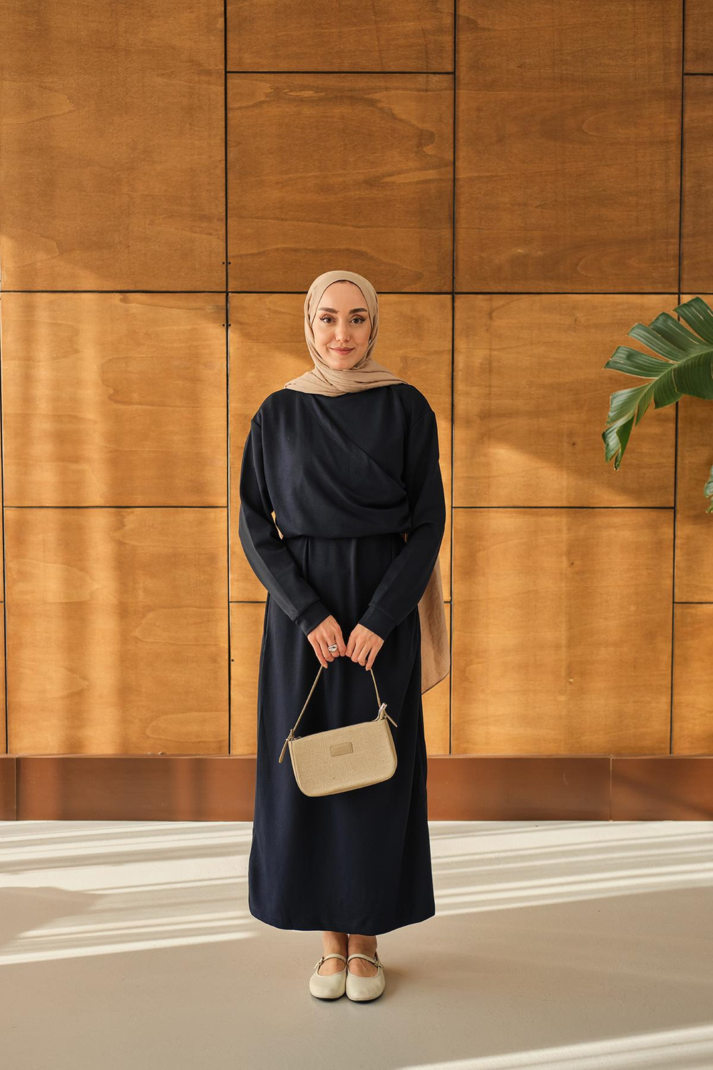 Önü Parça Detaylı Elbise Lacivert