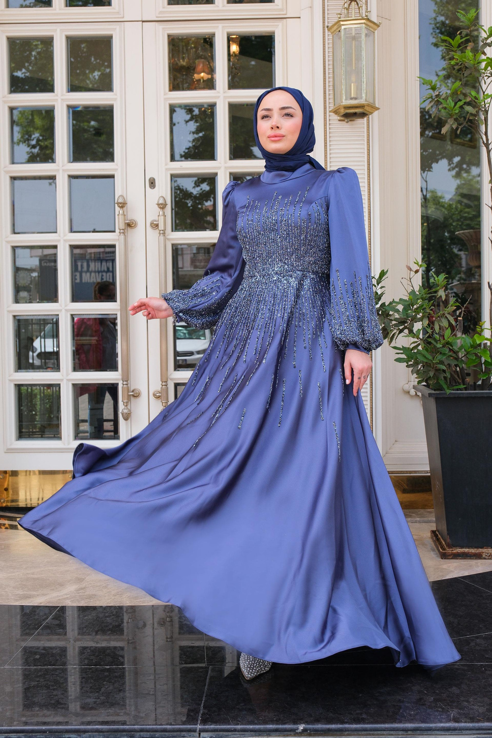 Önü Taş Aksesuarlı Abiye Lacivert