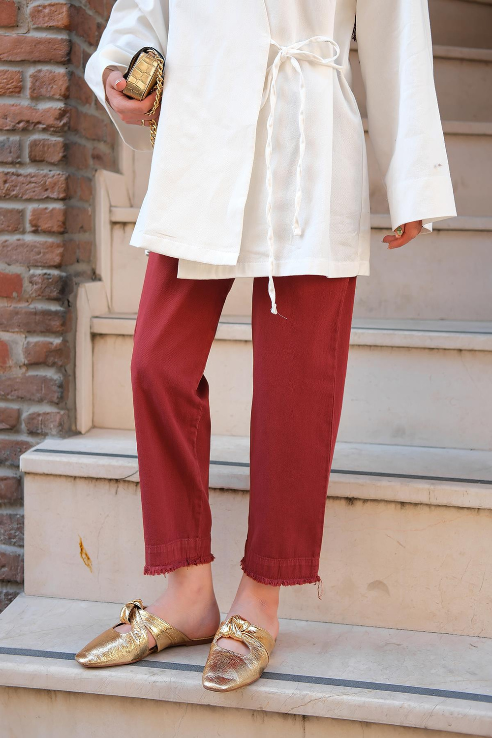 Paçası Parçalı Ham Pantolon Bordo