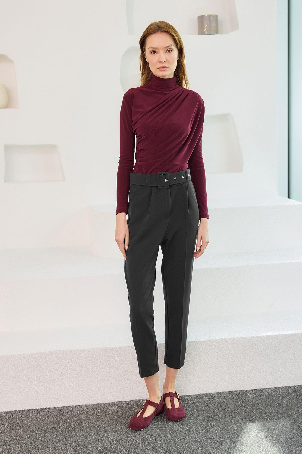 Pile Ve Kemer Detaylı Kumaş Pantolon Siyah