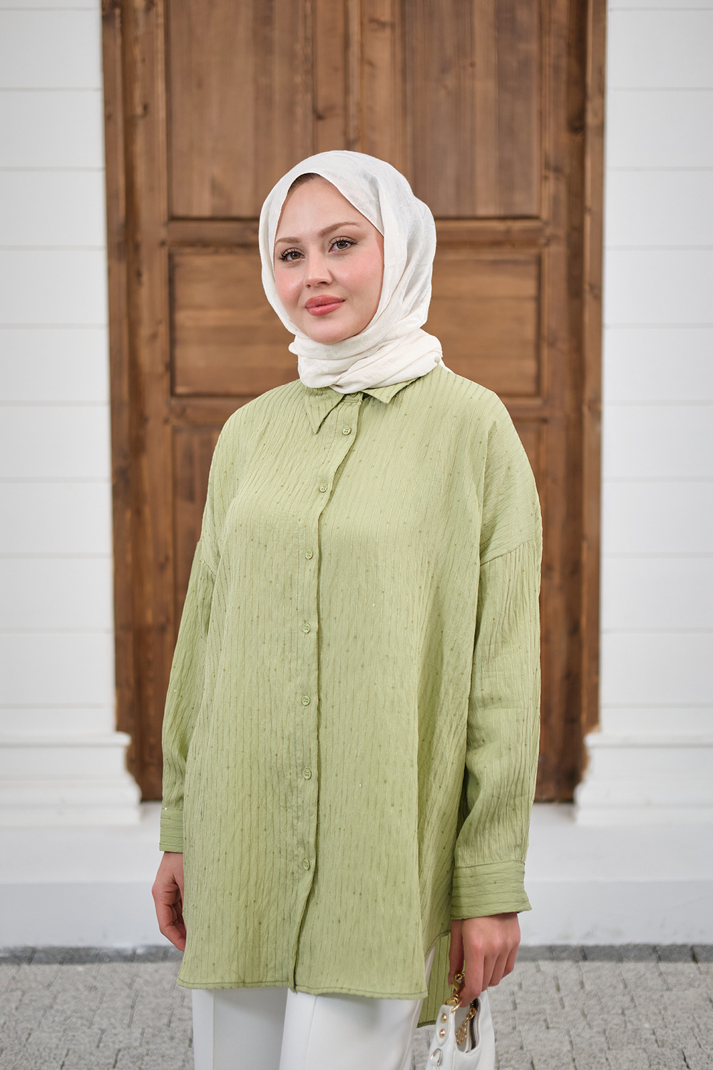 Pul Detaylı Kendinden Desen Gömlek Fıstık Yeşil