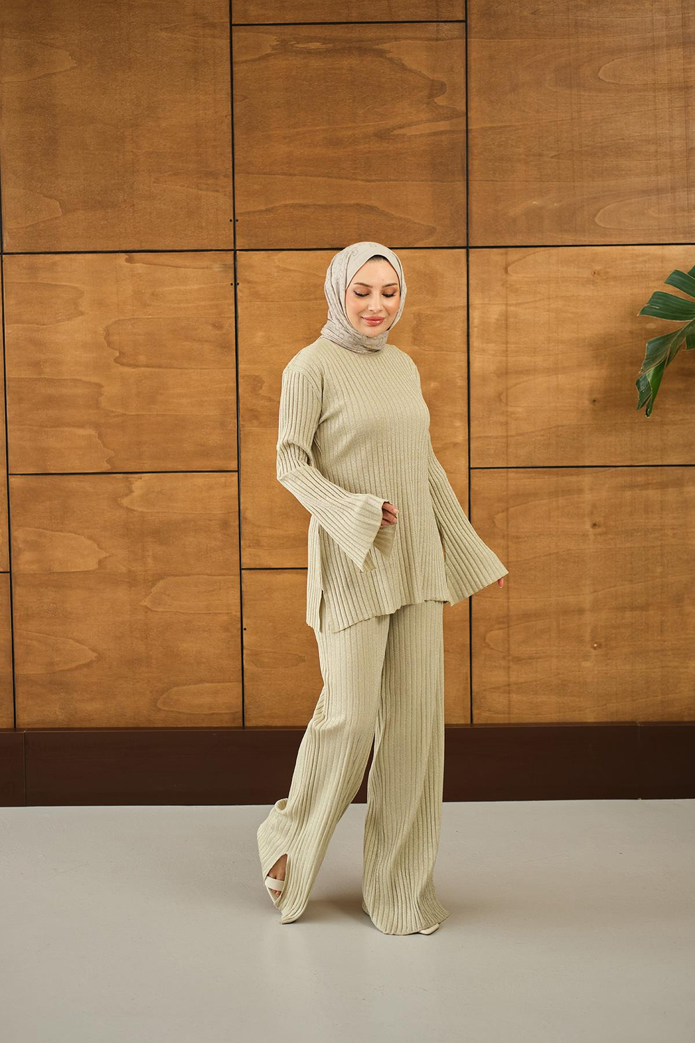 Simli İkili Takım Krem