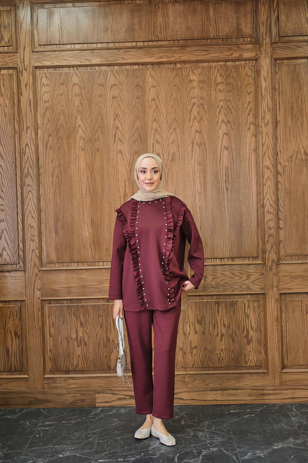 Taş Aksesuarlı Takım Bordo