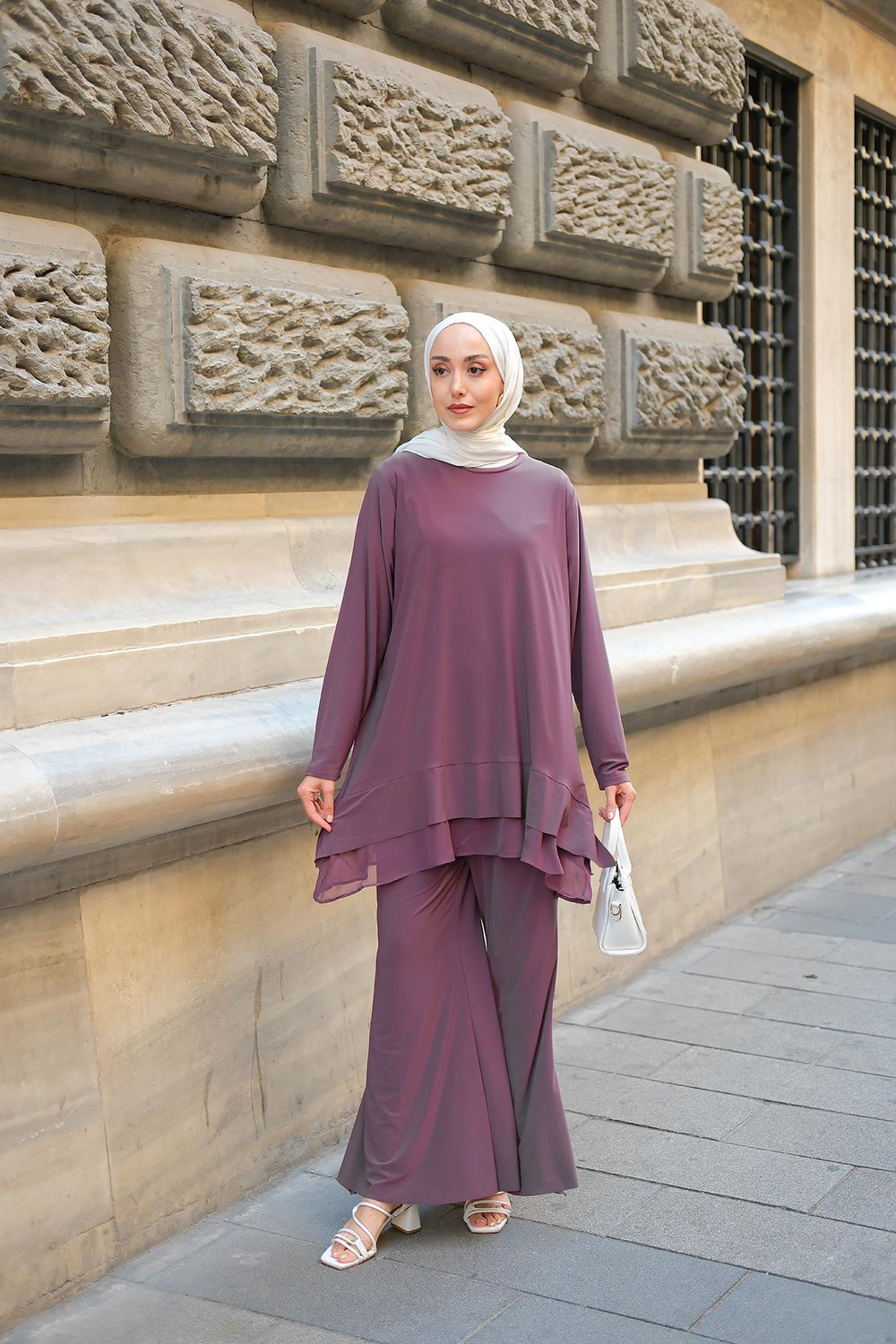 Tül Detay İkili Takım Vişne Çürüğü