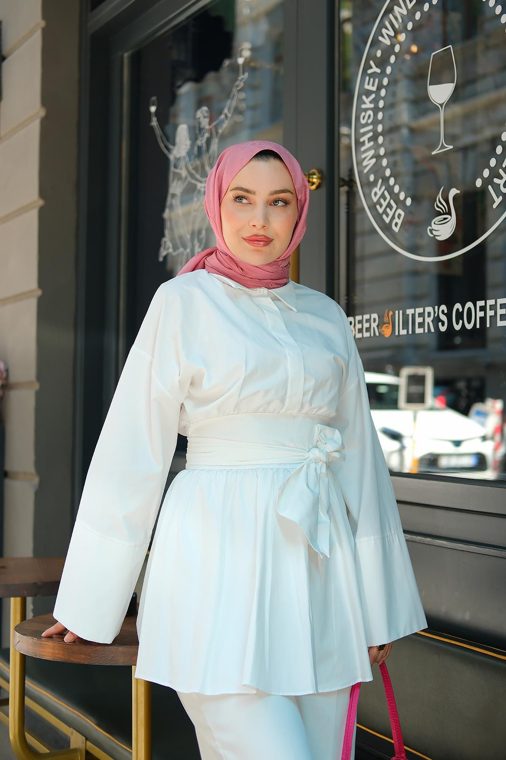 Uzun Kuşaklı Gömlek Beyaz