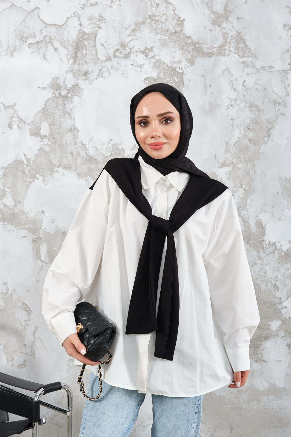 Yaka Bağlamalı Çift Renk Gömlek Siyah