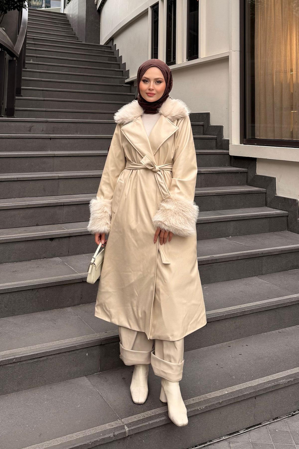 Yaka Kürk Detay Deri Trenç Krem