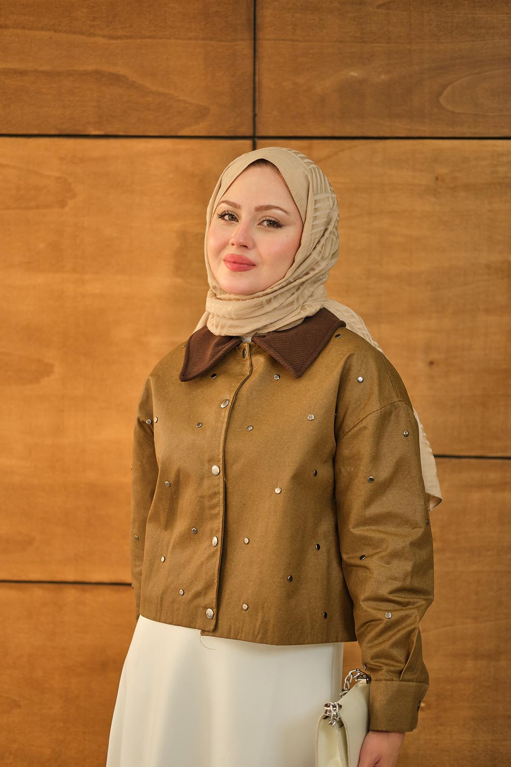 Yakası Kadife Detay Kısa Ceket Vizon