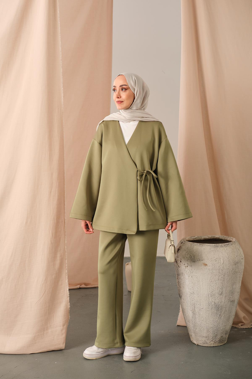 Yan Bağlamalı Takım Yeşil