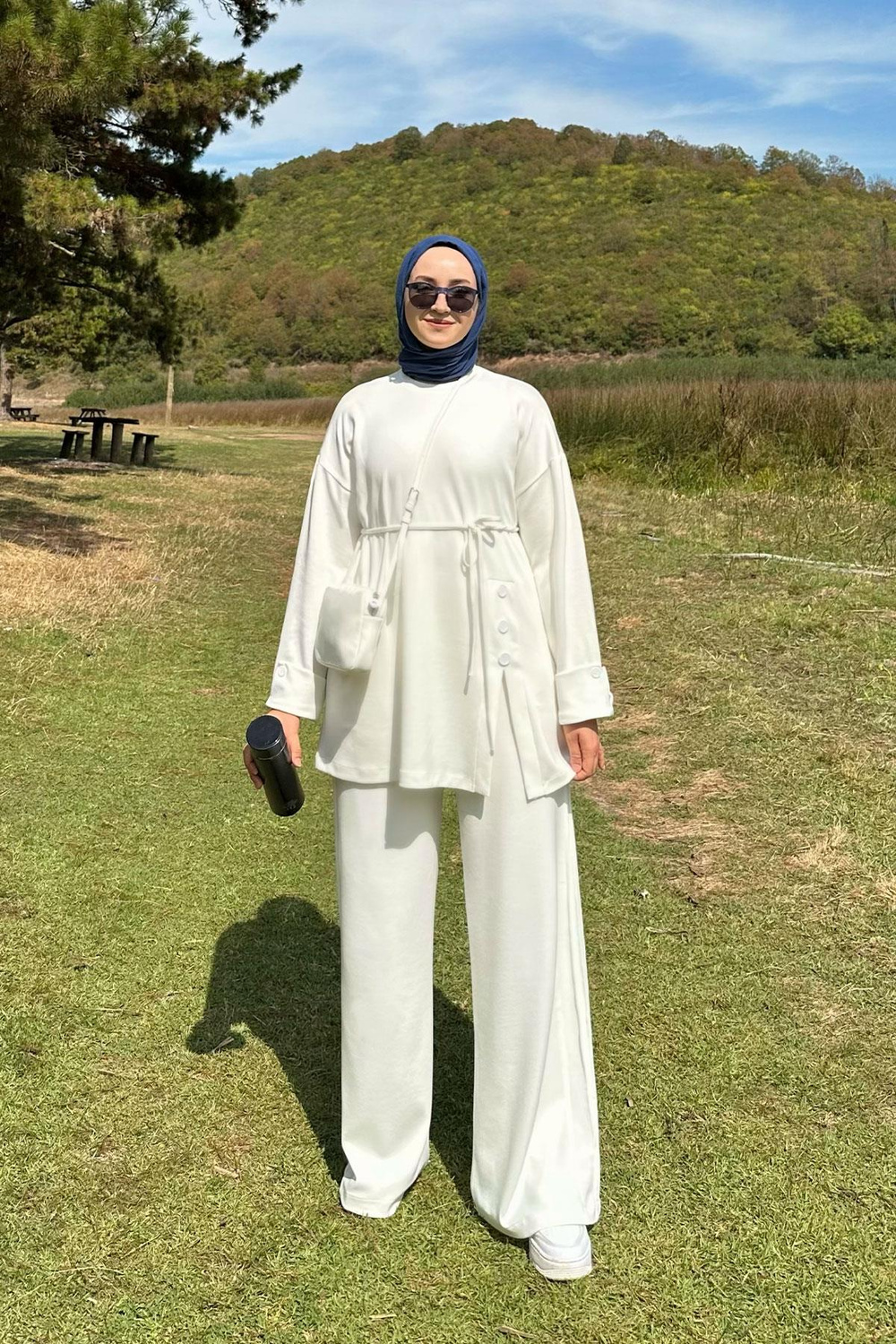 Yan Düğme Detay Takım Ekru