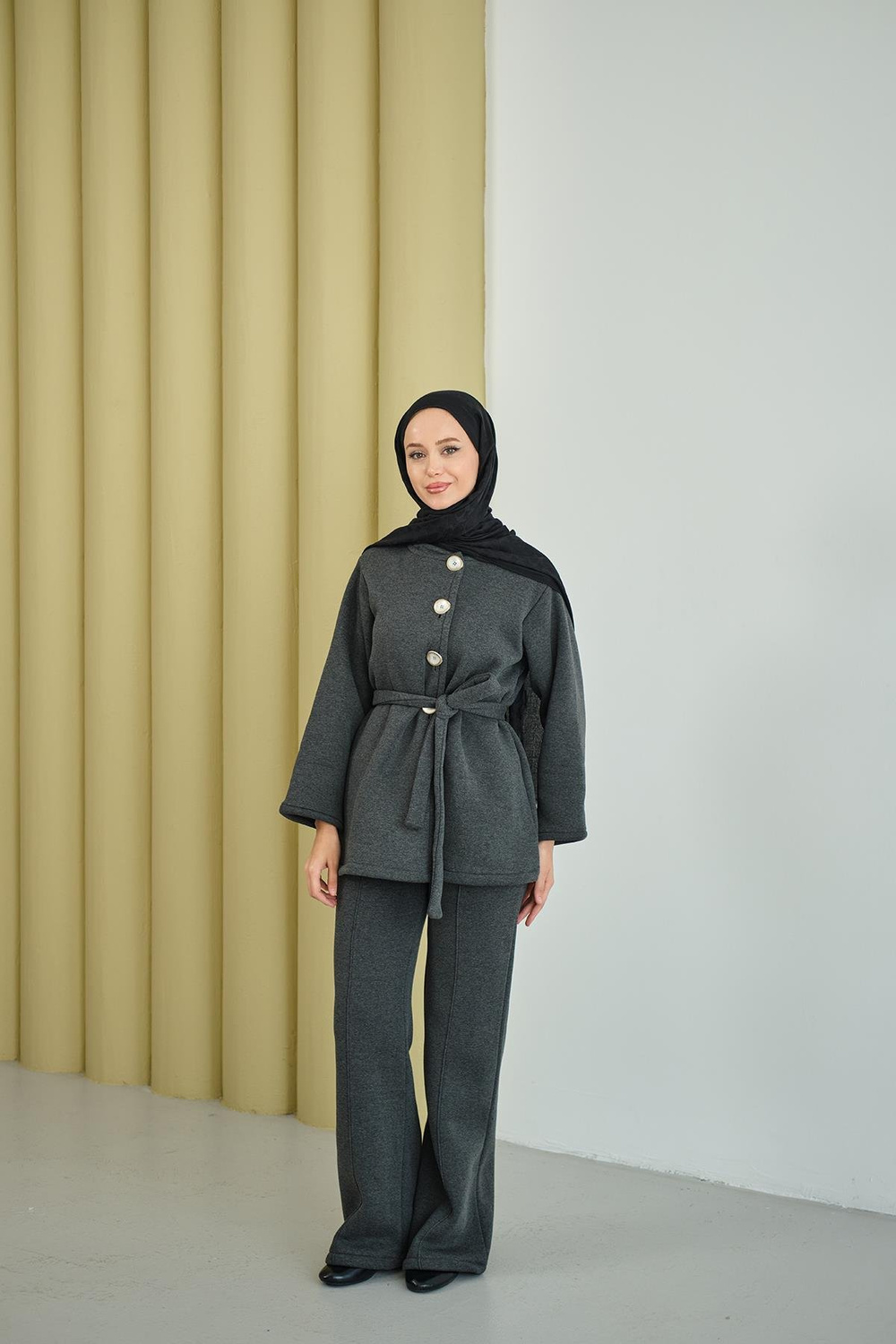 Yan Düğmeli Bel Bağlamalı Midi Boy Takım Füme