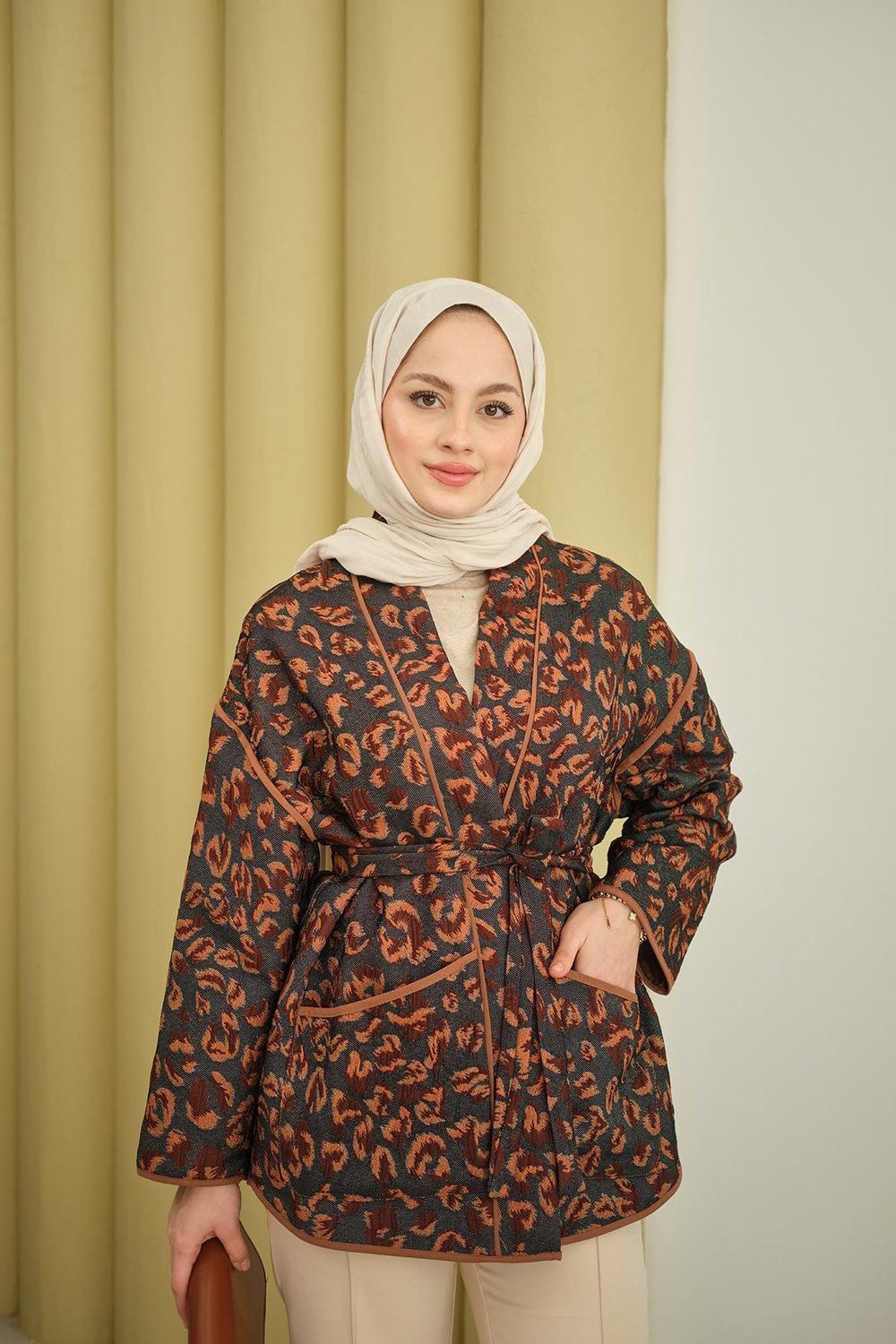 Yaprak Desen Şal Yaka Biyeli Ceket Kahverengi