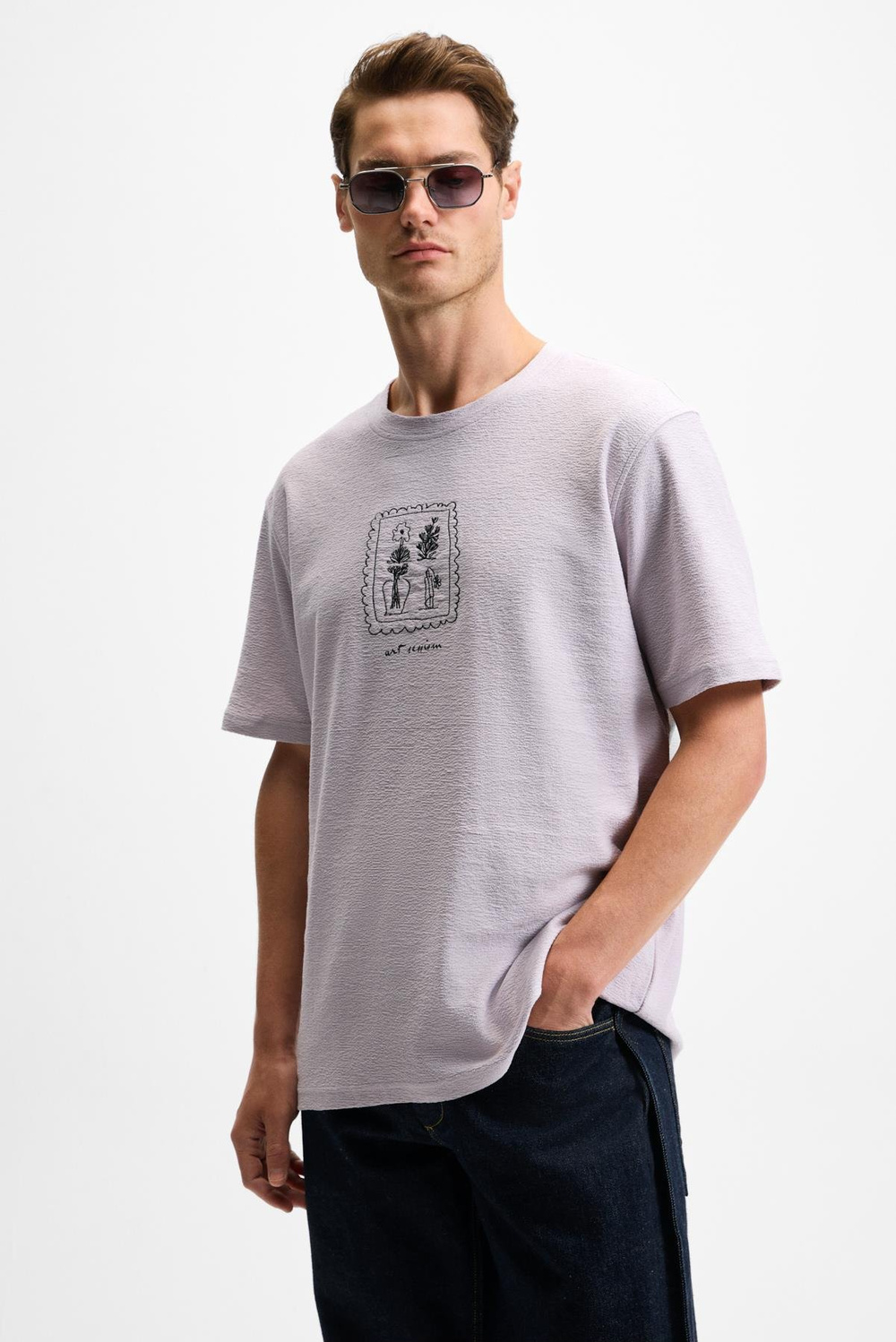 DAPPERLY Erkek Ön Baskı Ve Nakış Detaylı Organik Pamuk Bisiklet Yaka Regular Fit Lila T-Shirt