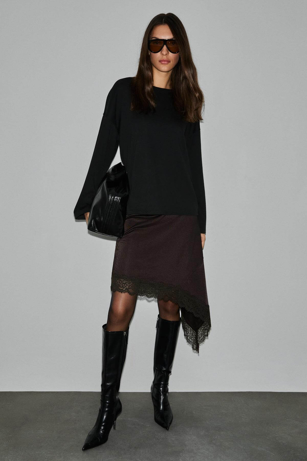 NEAT Kadın Organik Pamuklu Bisiklet Yaka Oversize Fit Uzun Kollu Siyah T-Shirt