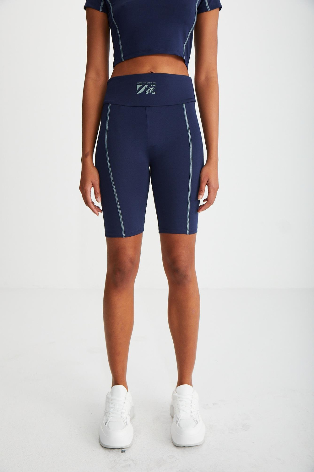 NOLWEEN   Lacivert Tekli Şort