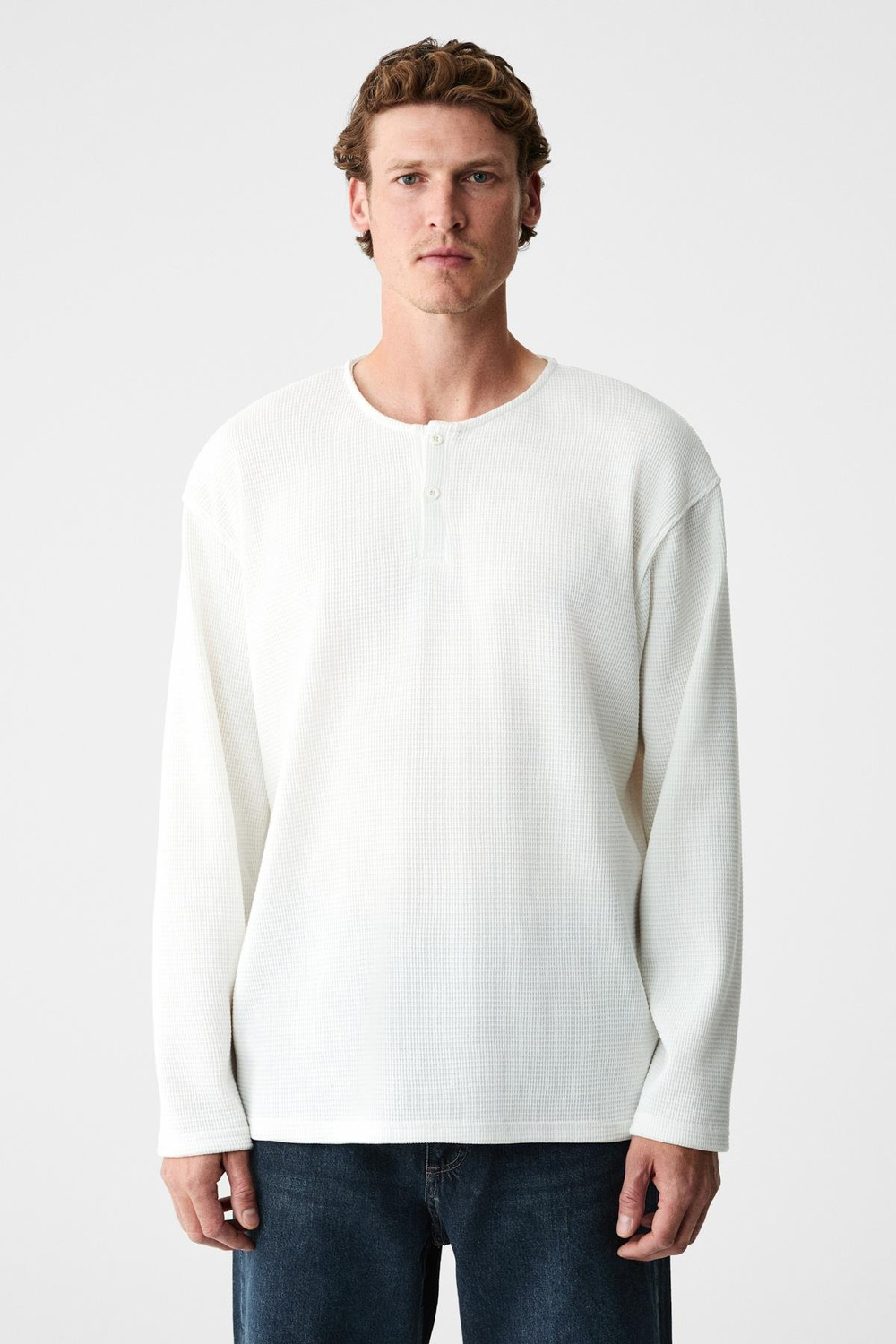 RENEW Erkek Organik Pamuklu Bisiklet Yaka Yarım Patlı Düğmeli Regular Beyaz Sweatshirt