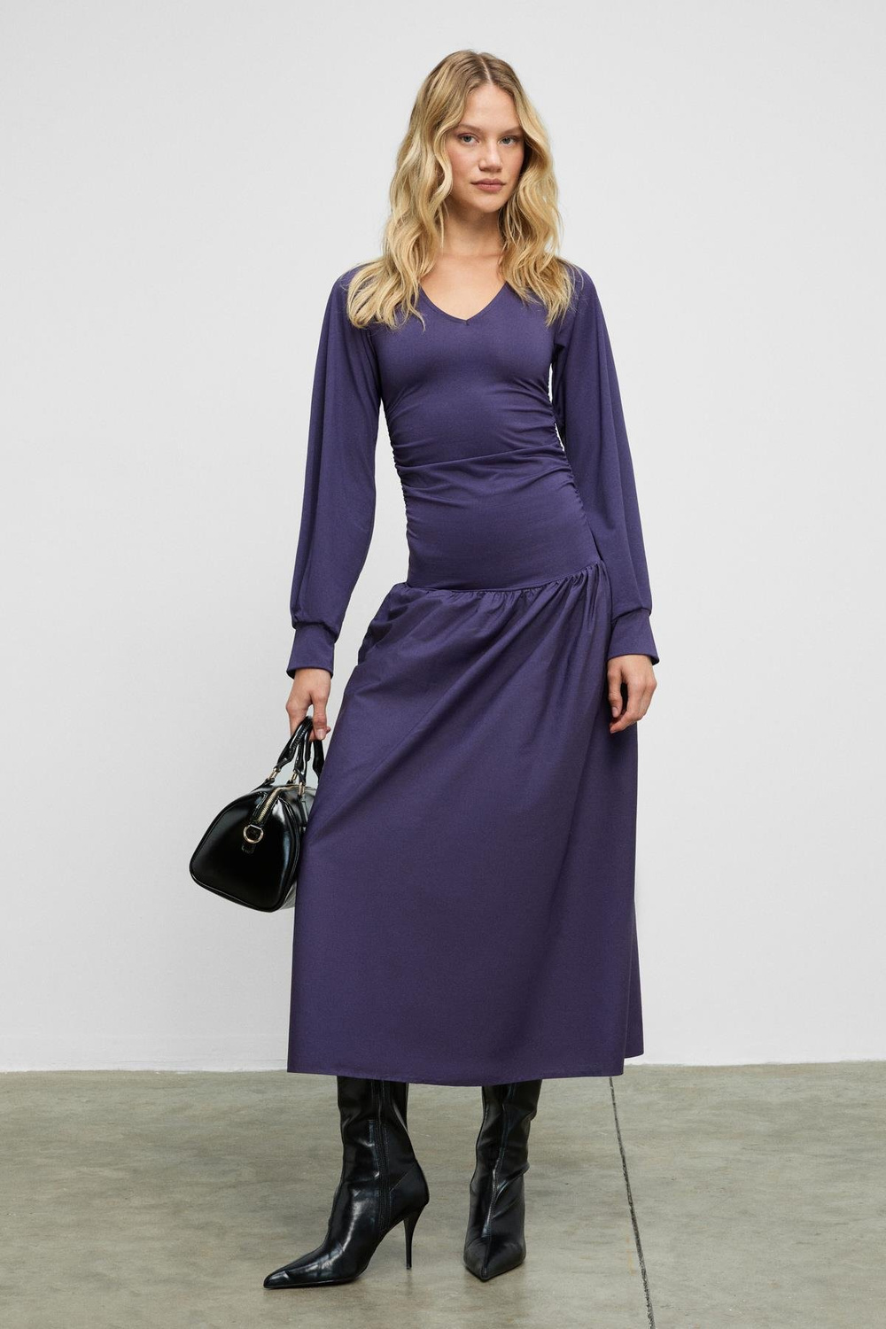 YOKEND Kadın V Yakalı Büzgü Detaylı Esnek Kumaşlı Eteği Poplin Mor Elbise
