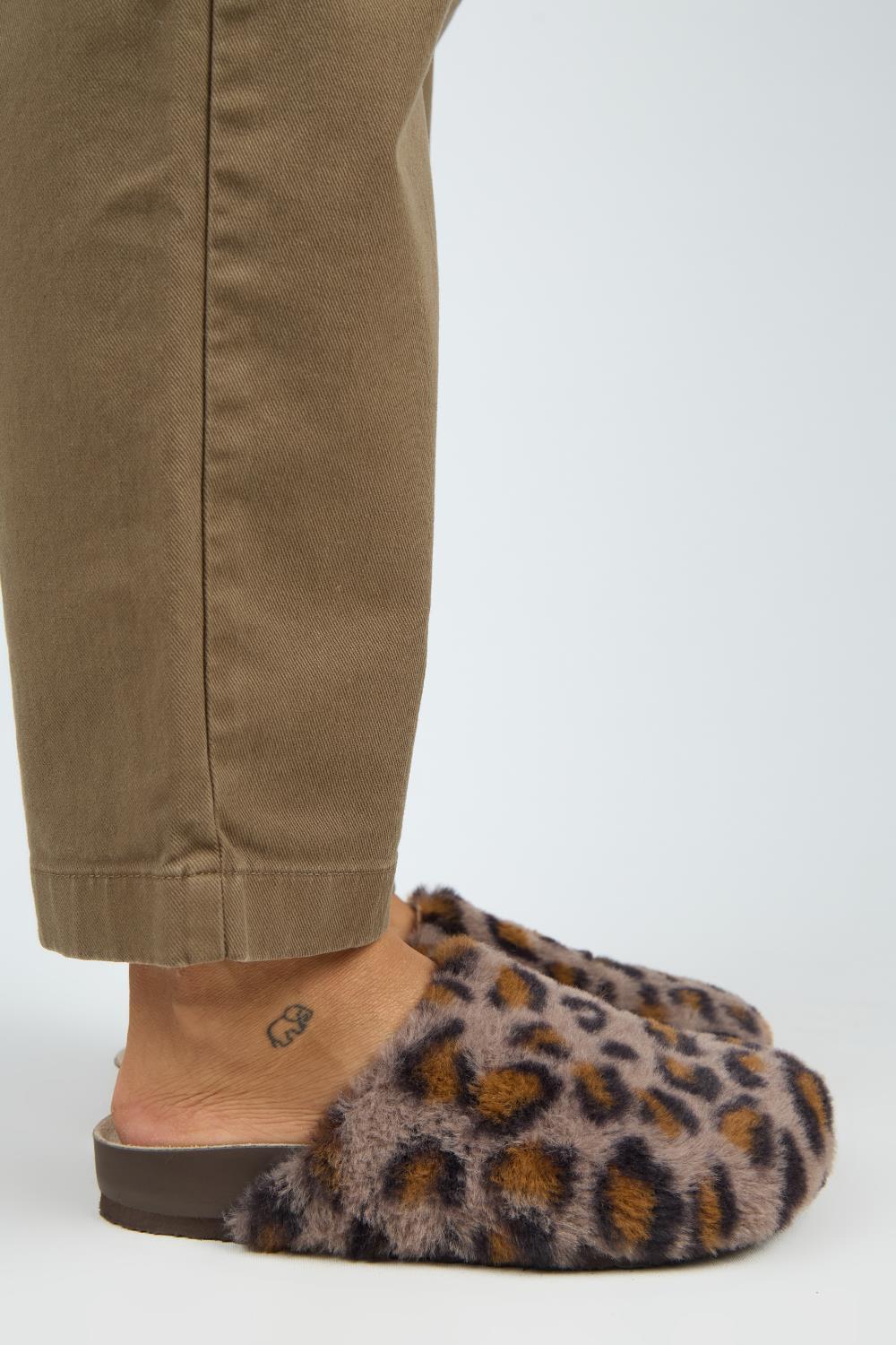 Manijero Leda Kadın Peluş Düz Vizon Leopar Terlik