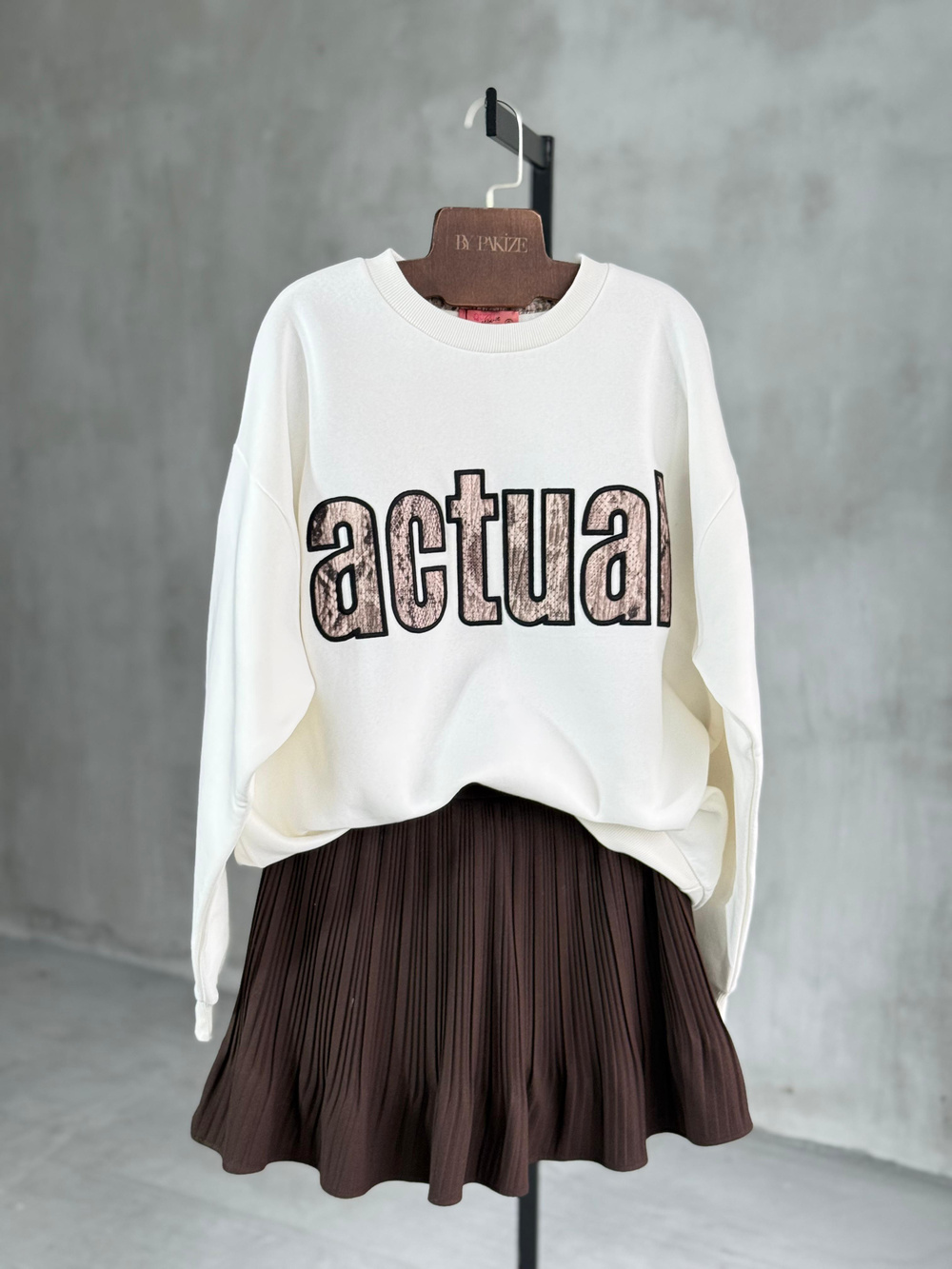 Actual Nakışlı Oversize Sweatshirt (Ekru)