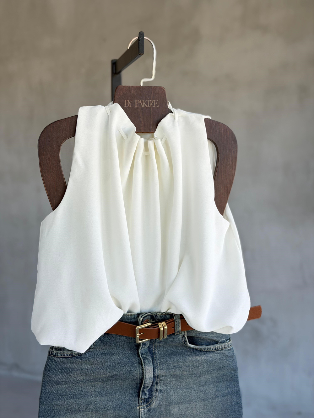 Bağlamalı Drape Yaka Balon Model Krep Bluz (Beyaz)