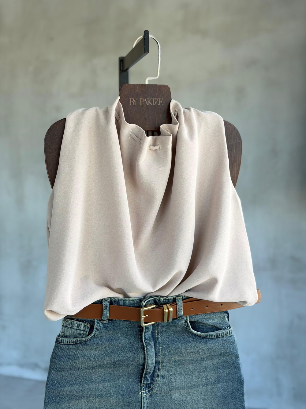 Bağlamalı Drape Yaka Balon Model Krep Bluz (Taş)