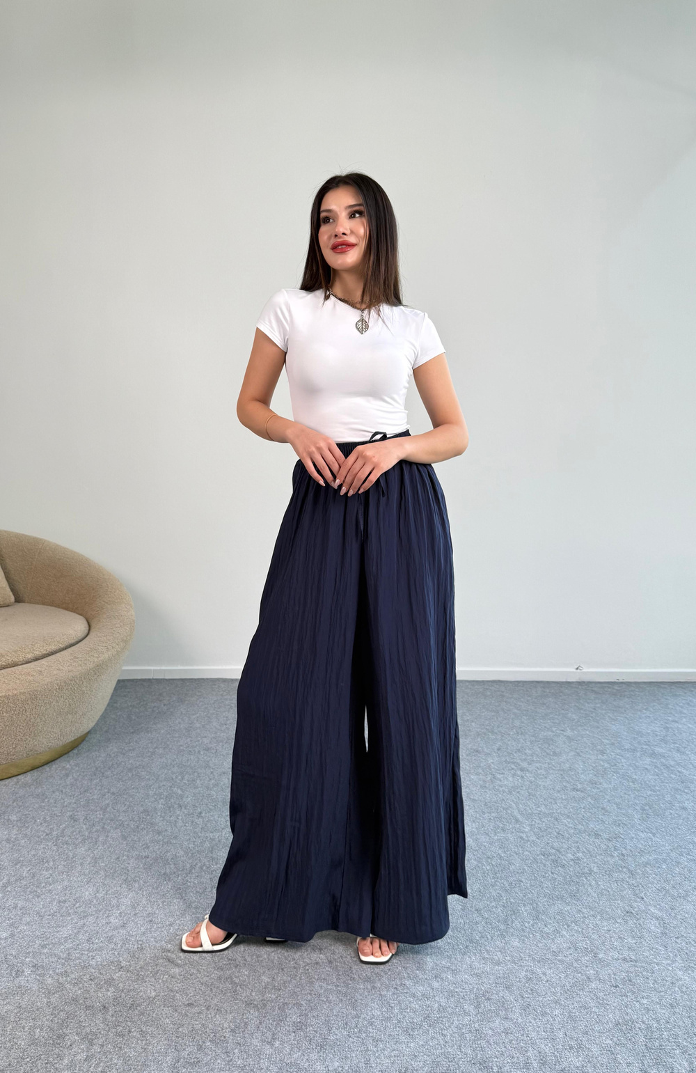 Belden Bağlama Detaylı Kırışık Pantolon (Lacivert)